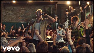 Machine Gun Kelly, YUNGBLUD, Travis Barker - I Think I